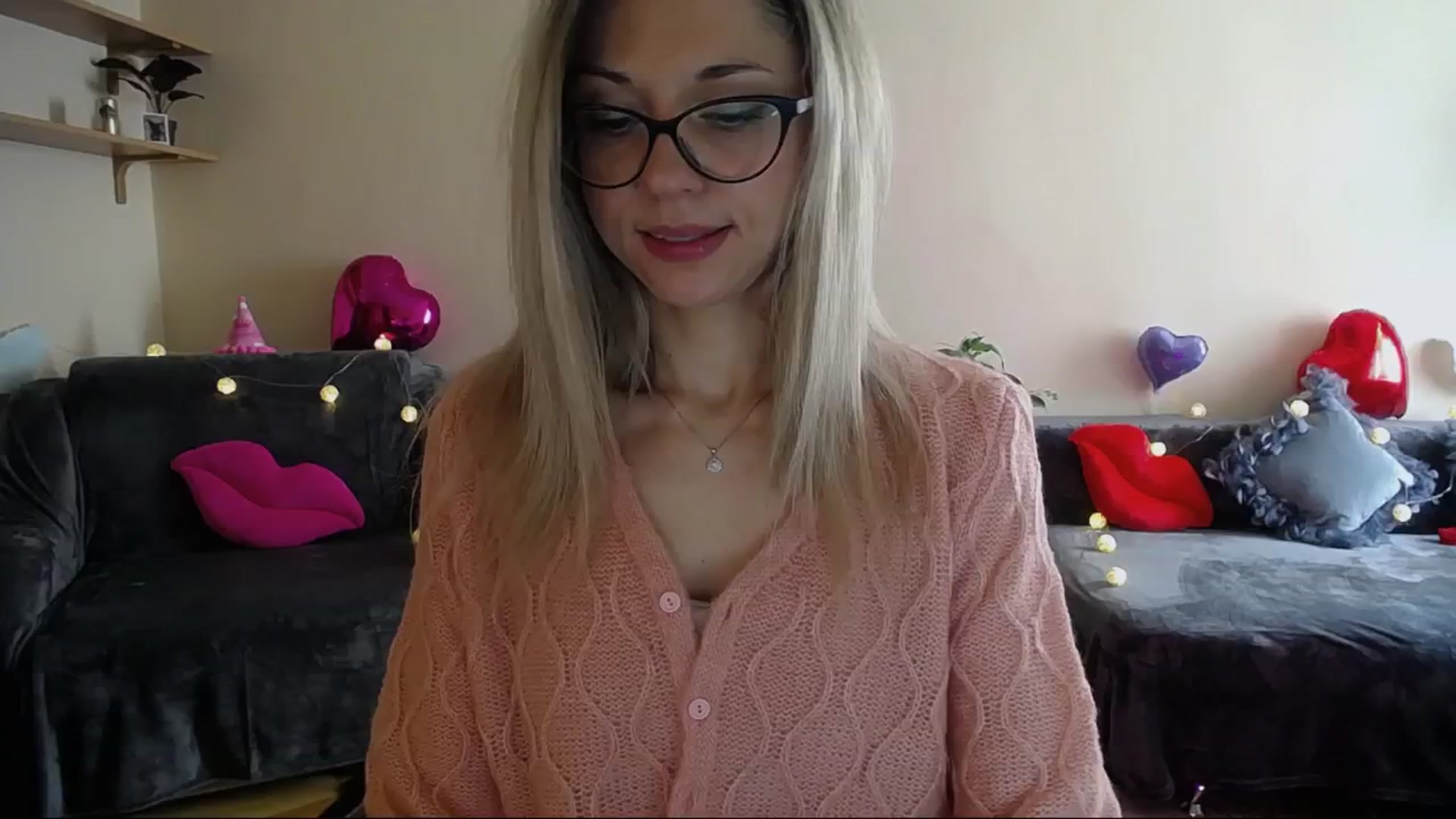 Gallery image thumbnail from Sunshine_alis's myfreecams stream on, 04/18/2025, 15:02 image 20 of 20
