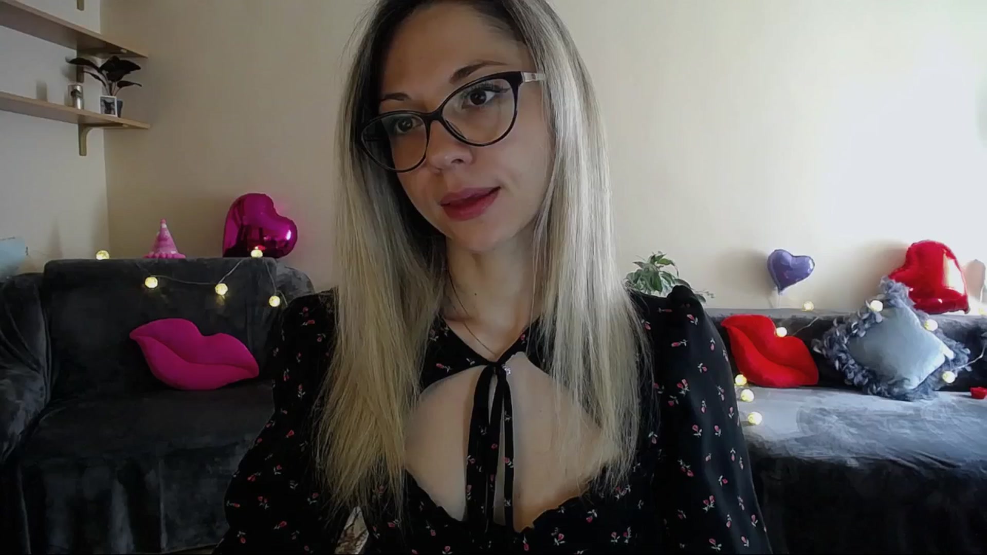 Gallery image thumbnail from Sunshine_alis's myfreecams stream on, 04/22/2025, 13:56 image 16 of 20