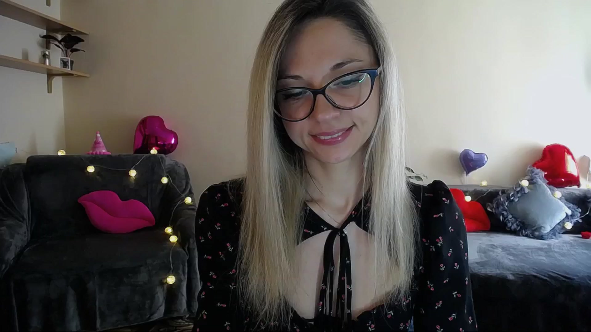 Gallery image thumbnail from Sunshine_alis's myfreecams stream on, 04/22/2025, 13:56 image 19 of 20