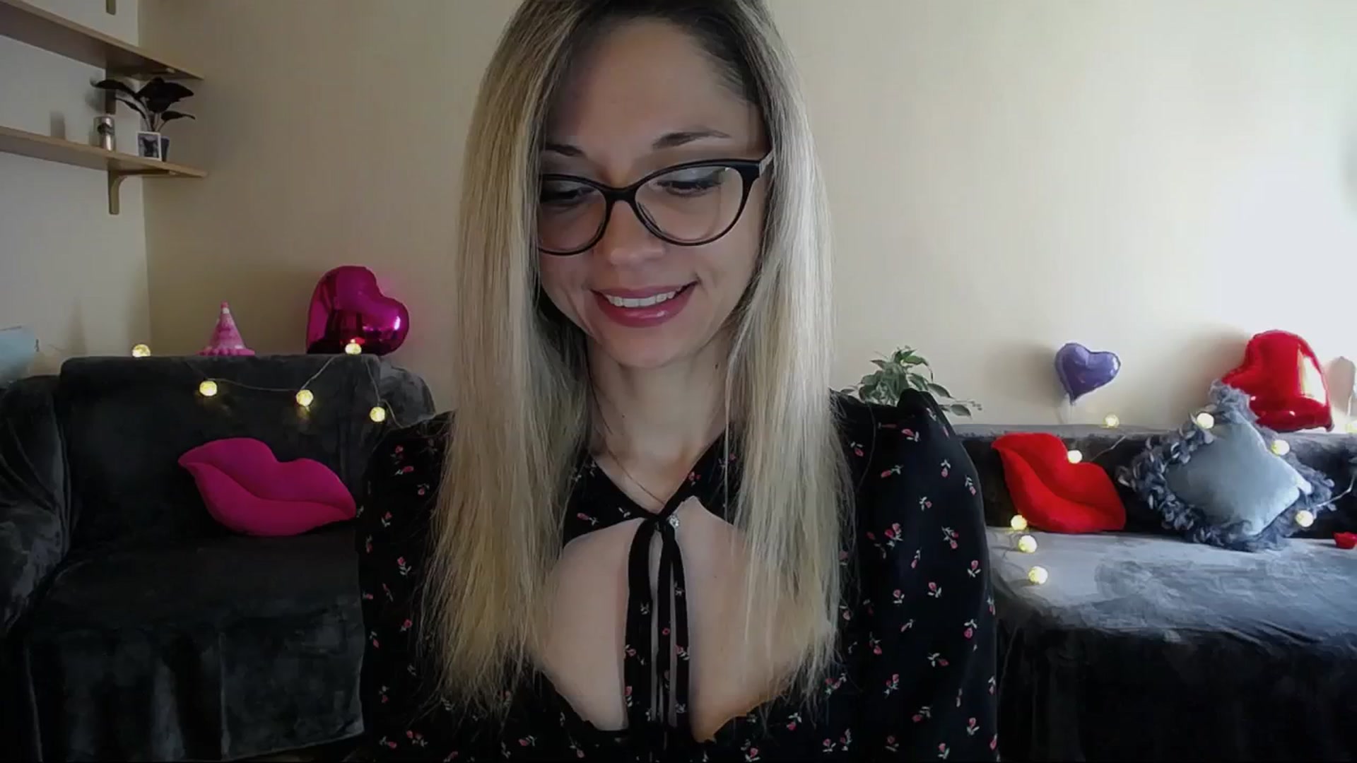 Gallery image thumbnail from Sunshine_alis's myfreecams stream on, 04/22/2025, 13:56 image 20 of 20