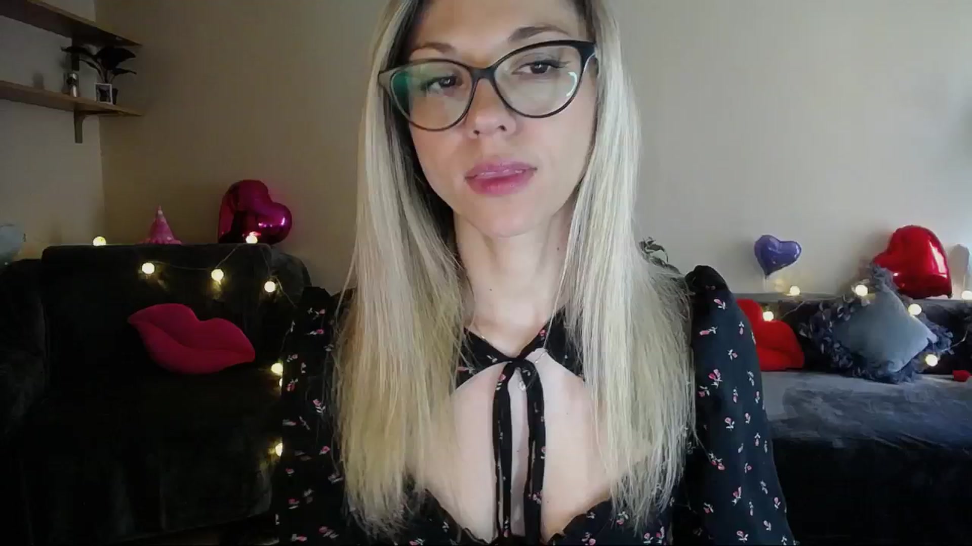 Gallery image thumbnail from Sunshine_alis's myfreecams stream on, 04/22/2025, 16:02 image 8 of 20
