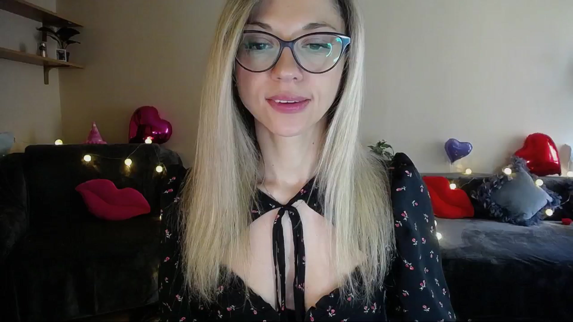 Gallery image thumbnail from Sunshine_alis's myfreecams stream on, 04/22/2025, 16:02 image 7 of 20
