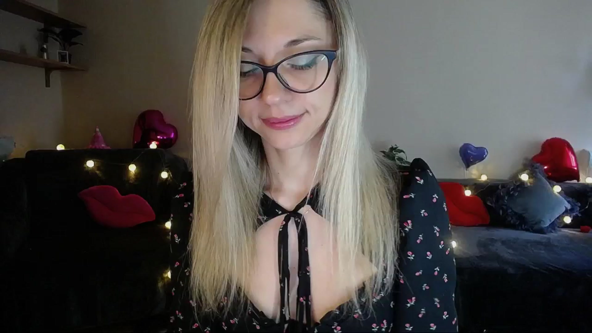 Gallery image thumbnail from Sunshine_alis's myfreecams stream on, 04/22/2025, 16:02 image 14 of 20