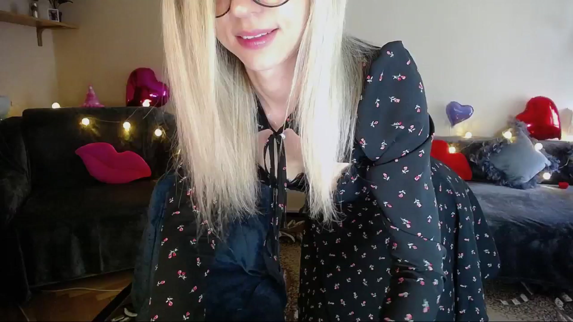 Gallery image thumbnail from Sunshine_alis's myfreecams stream on, 04/22/2025, 16:02 image 18 of 20