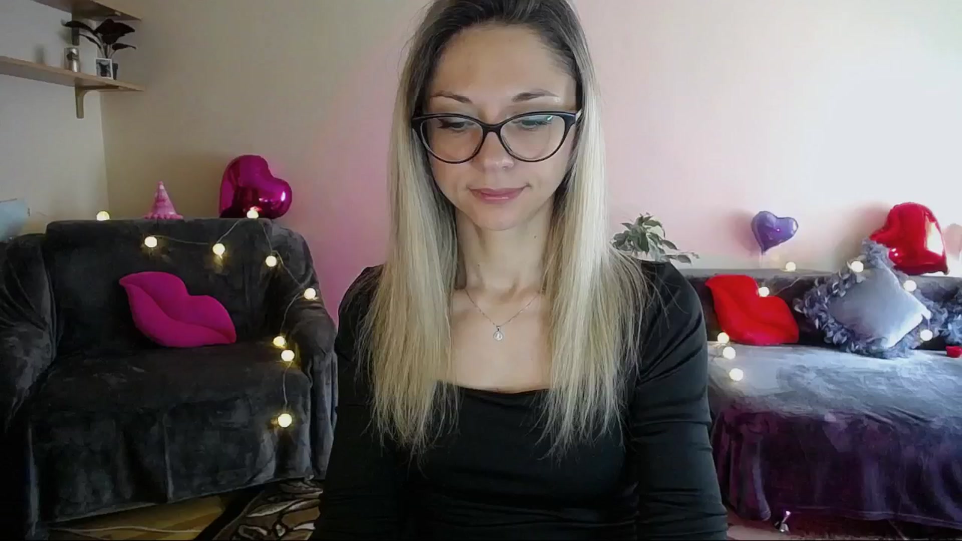 Gallery image thumbnail from Sunshine_alis's myfreecams stream on, 04/23/2025, 13:32 image 4 of 20