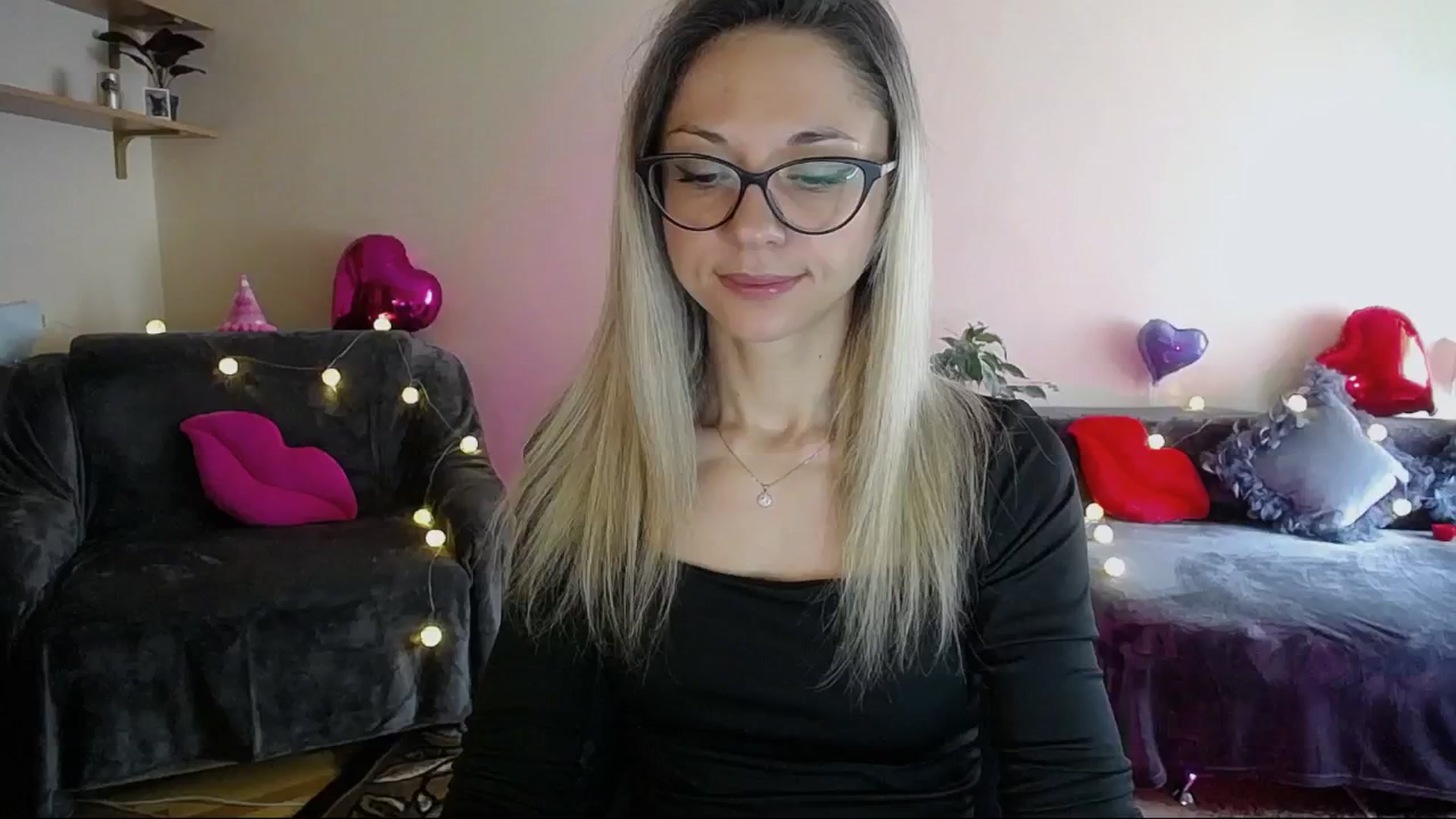 Gallery image thumbnail from Sunshine_alis's myfreecams stream on, 04/23/2025, 13:32 image 5 of 20