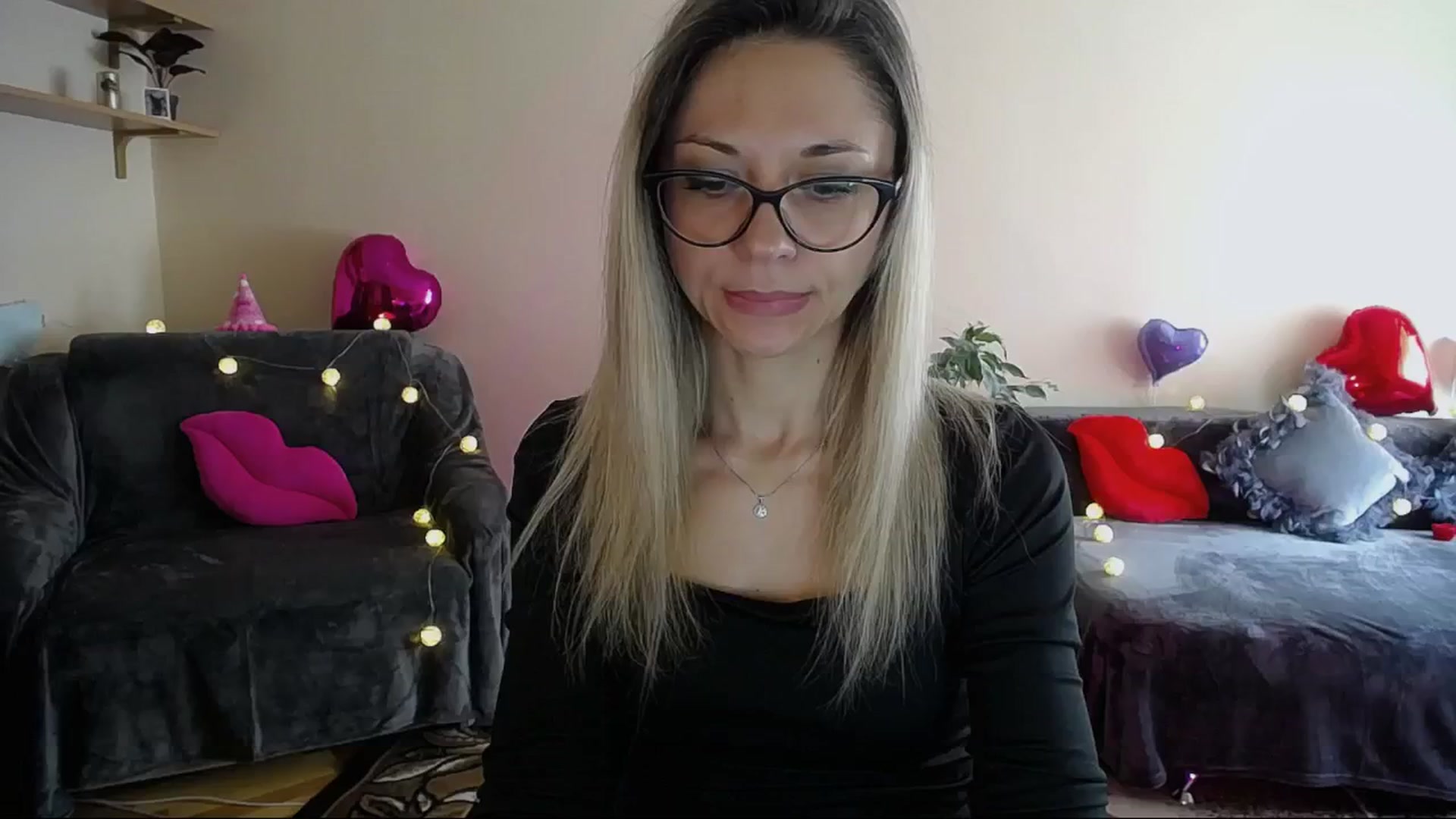 Gallery image thumbnail from Sunshine_alis's myfreecams stream on, 04/23/2025, 13:32 image 10 of 20