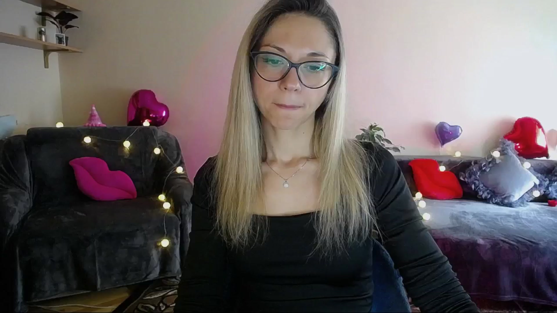 Gallery image thumbnail from Sunshine_alis's myfreecams stream on, 04/23/2025, 13:32 image 1 of 20