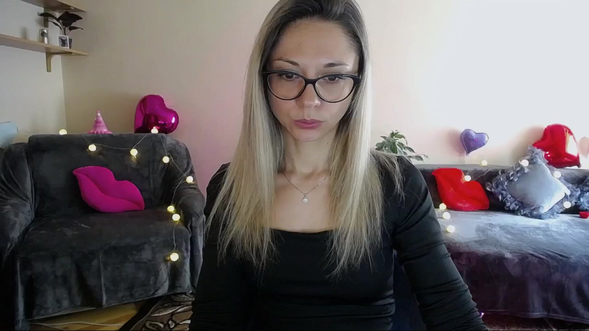 Gallery image thumbnail from Sunshine_alis's myfreecams stream on, 04/23/2025, 13:32 image 9 of 20