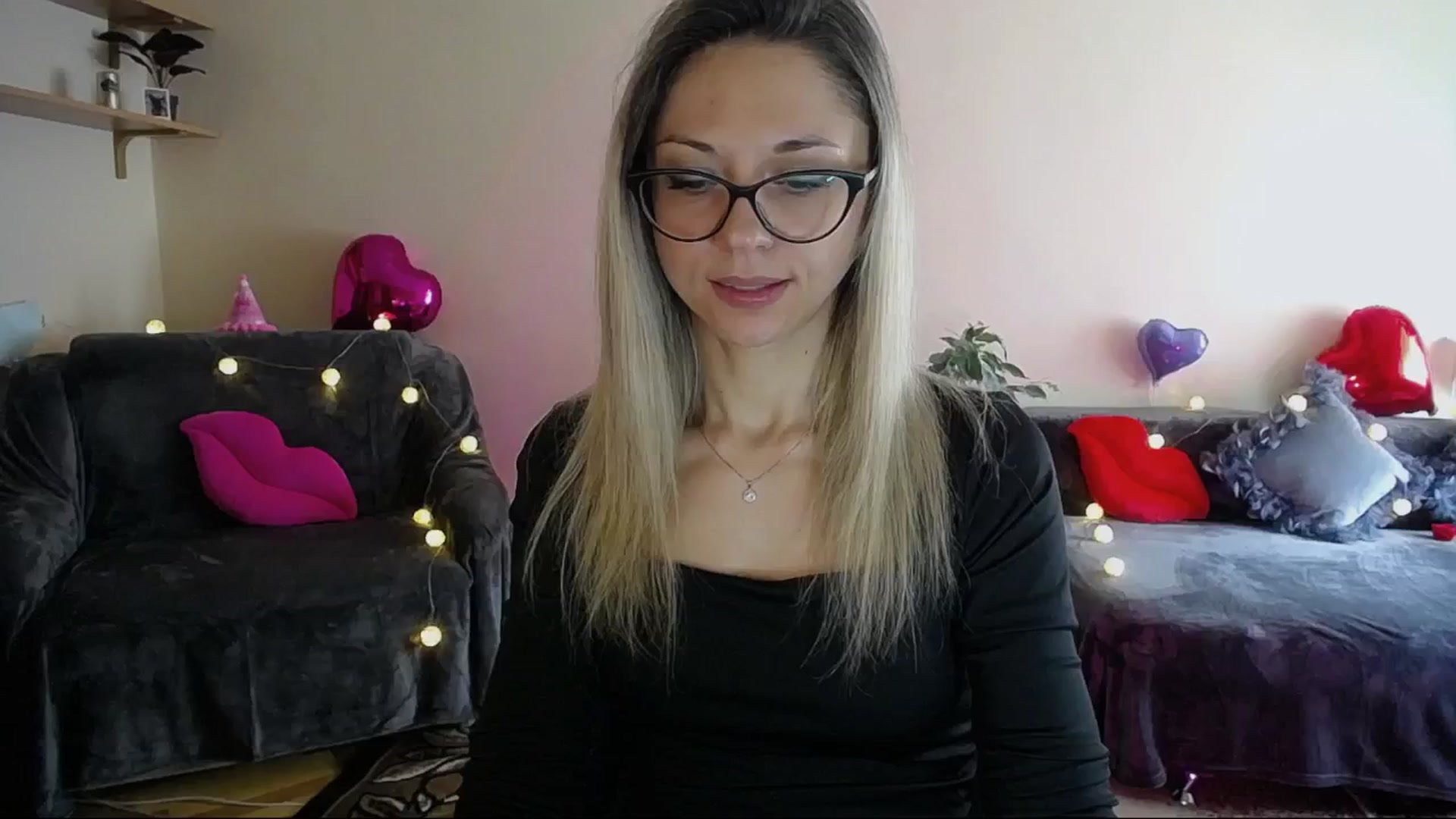 Gallery image thumbnail from Sunshine_alis's myfreecams stream on, 04/23/2025, 13:32 image 12 of 20