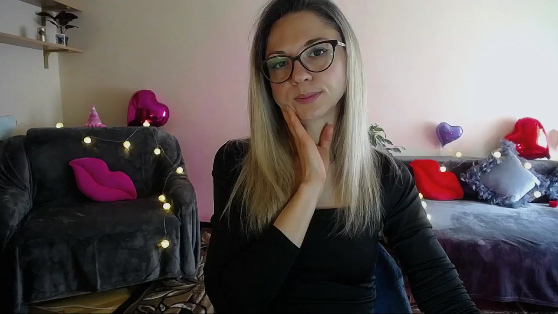 Gallery image thumbnail from Sunshine_alis's myfreecams stream on, 04/23/2025, 13:32 image 13 of 20