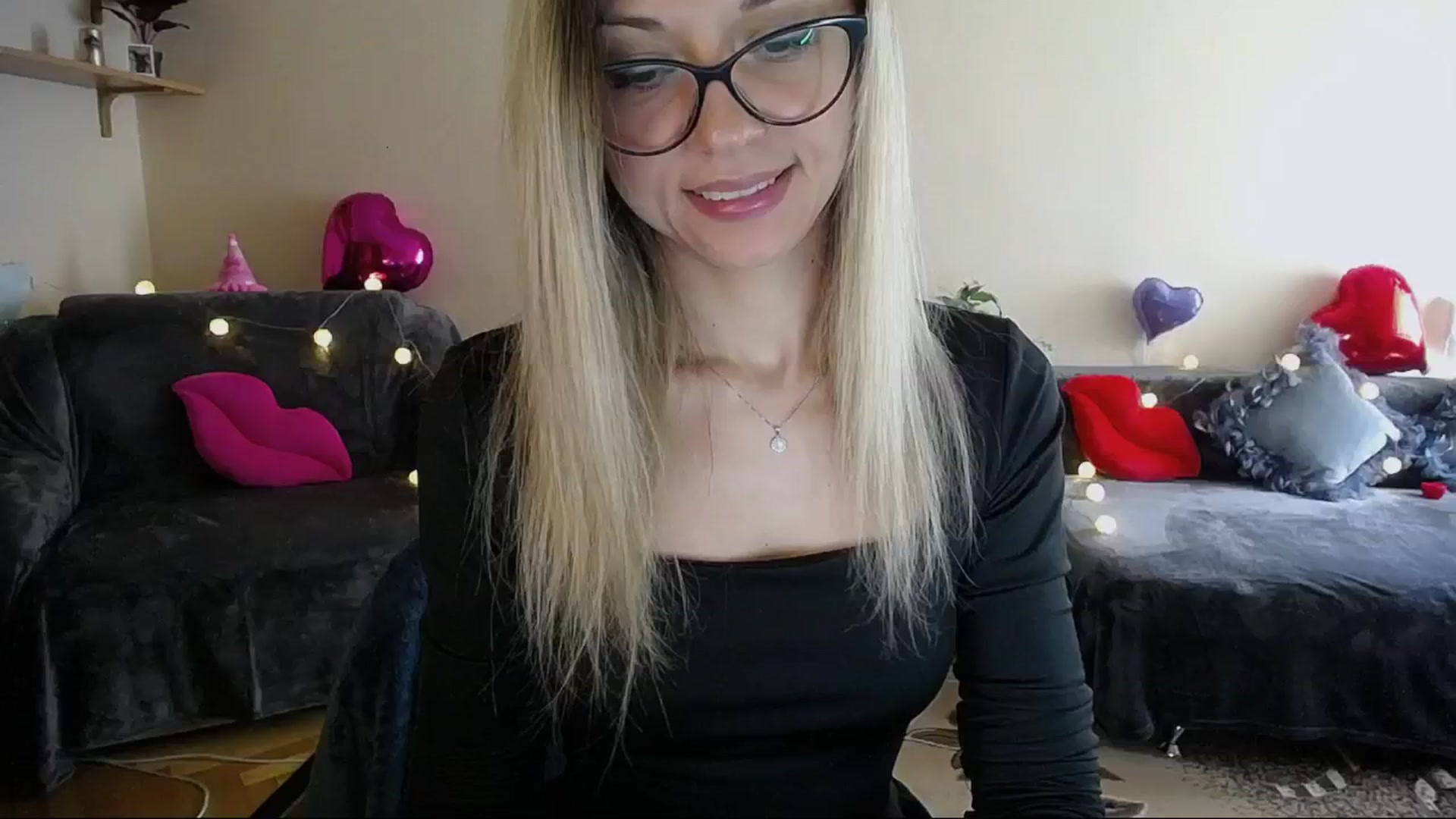 Gallery image thumbnail from Sunshine_alis's myfreecams stream on, 04/23/2025, 13:32 image 20 of 20