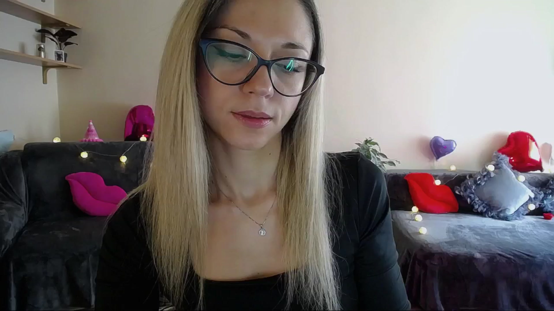 Gallery image thumbnail from Sunshine_alis's myfreecams stream on, 04/23/2025, 13:32 image 15 of 20