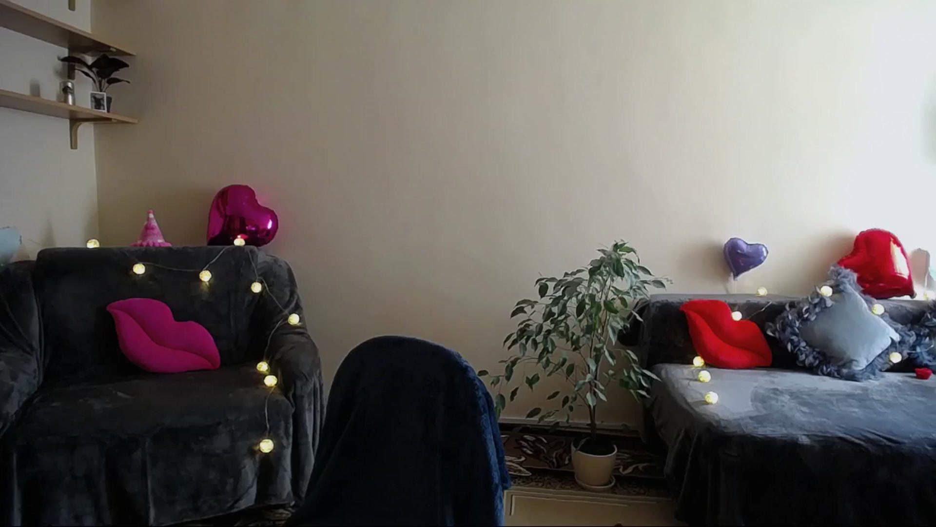 Gallery image thumbnail from Sunshine_alis's myfreecams stream on, 04/23/2025, 14:40 image 16 of 20