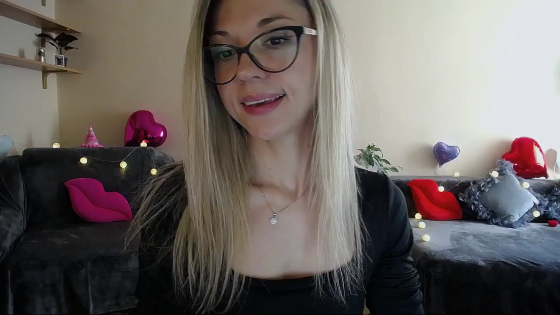 Gallery image thumbnail from Sunshine_alis's myfreecams stream on, 04/23/2025, 14:40 image 17 of 20