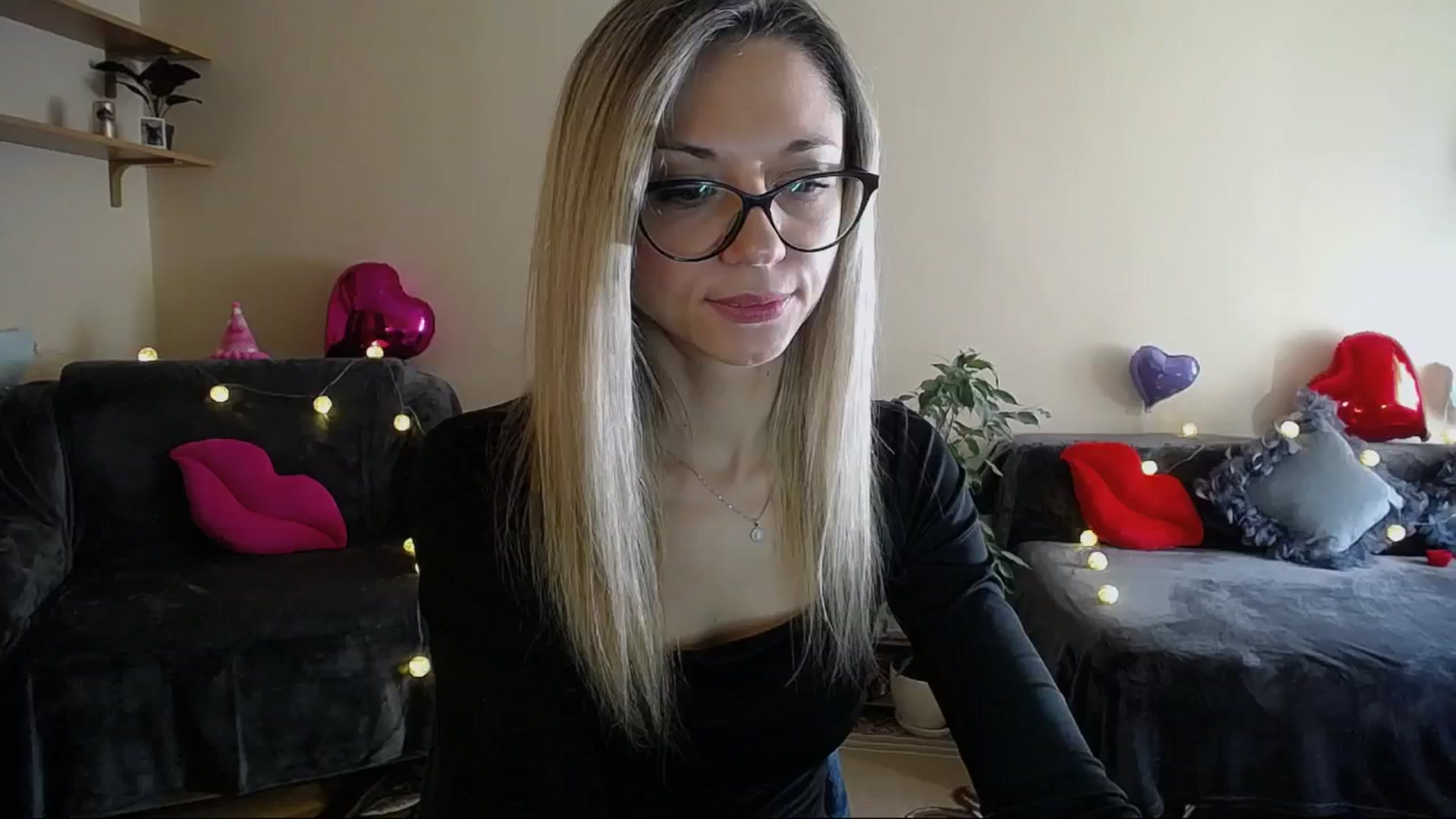 Gallery image thumbnail from Sunshine_alis's myfreecams stream on, 04/23/2025, 15:41 image 3 of 20