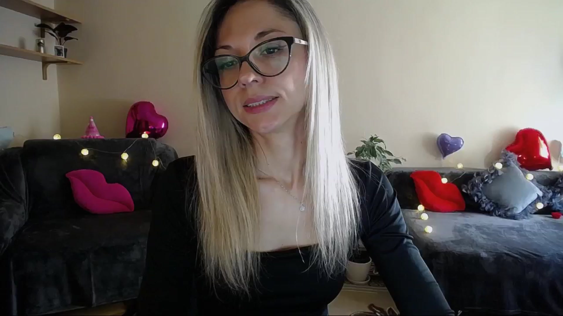 Gallery image thumbnail from Sunshine_alis's myfreecams stream on, 04/23/2025, 15:41 image 2 of 20