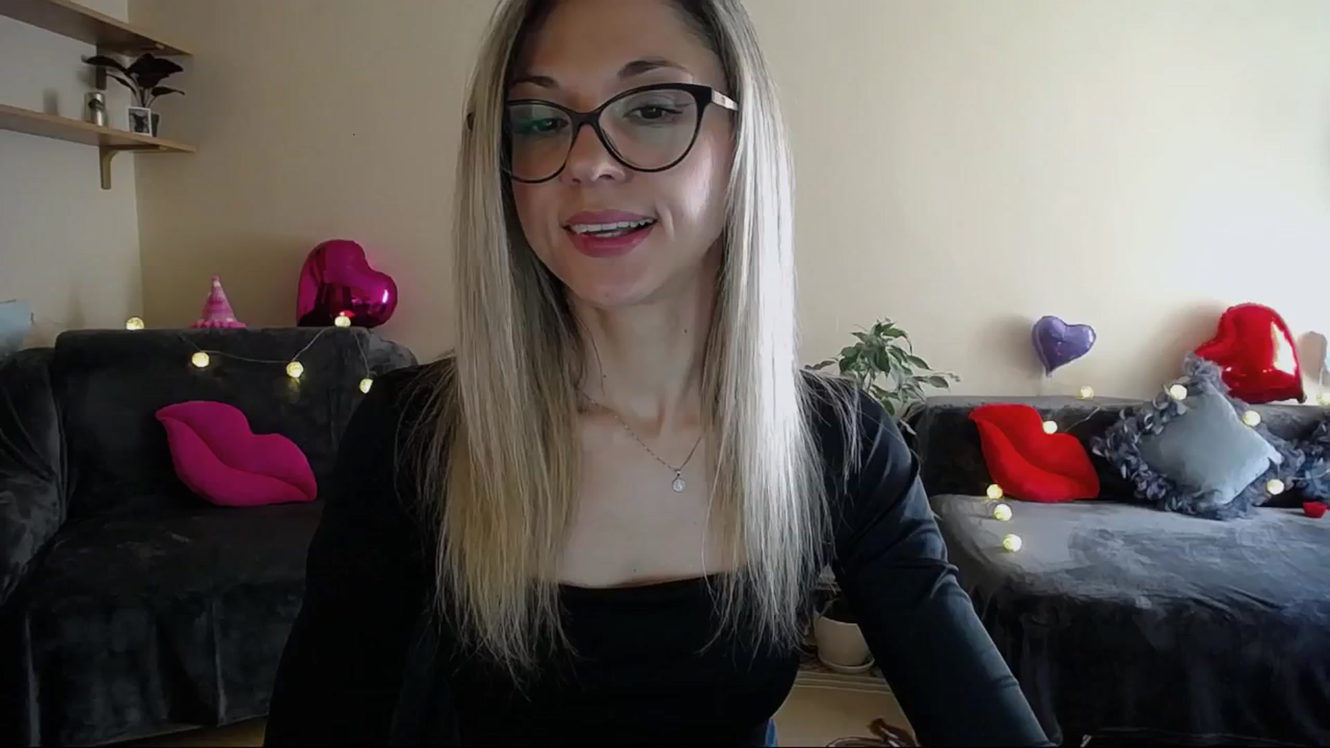 Gallery image thumbnail from Sunshine_alis's myfreecams stream on, 04/23/2025, 15:41 image 8 of 20
