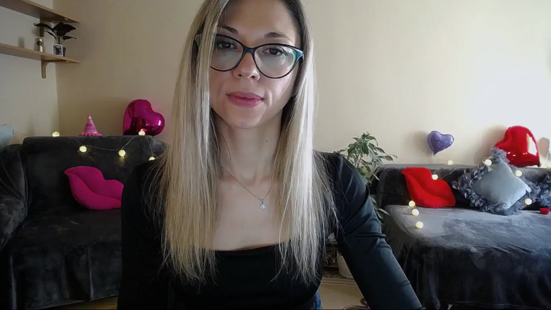 Gallery image thumbnail from Sunshine_alis's myfreecams stream on, 04/23/2025, 15:41 image 5 of 20