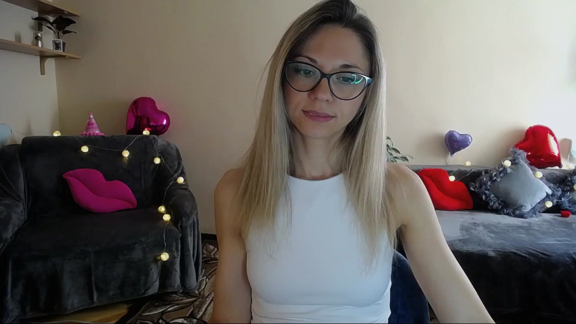 Gallery image thumbnail from Sunshine_alis's myfreecams stream on, 04/24/2025, 14:45 image 7 of 20