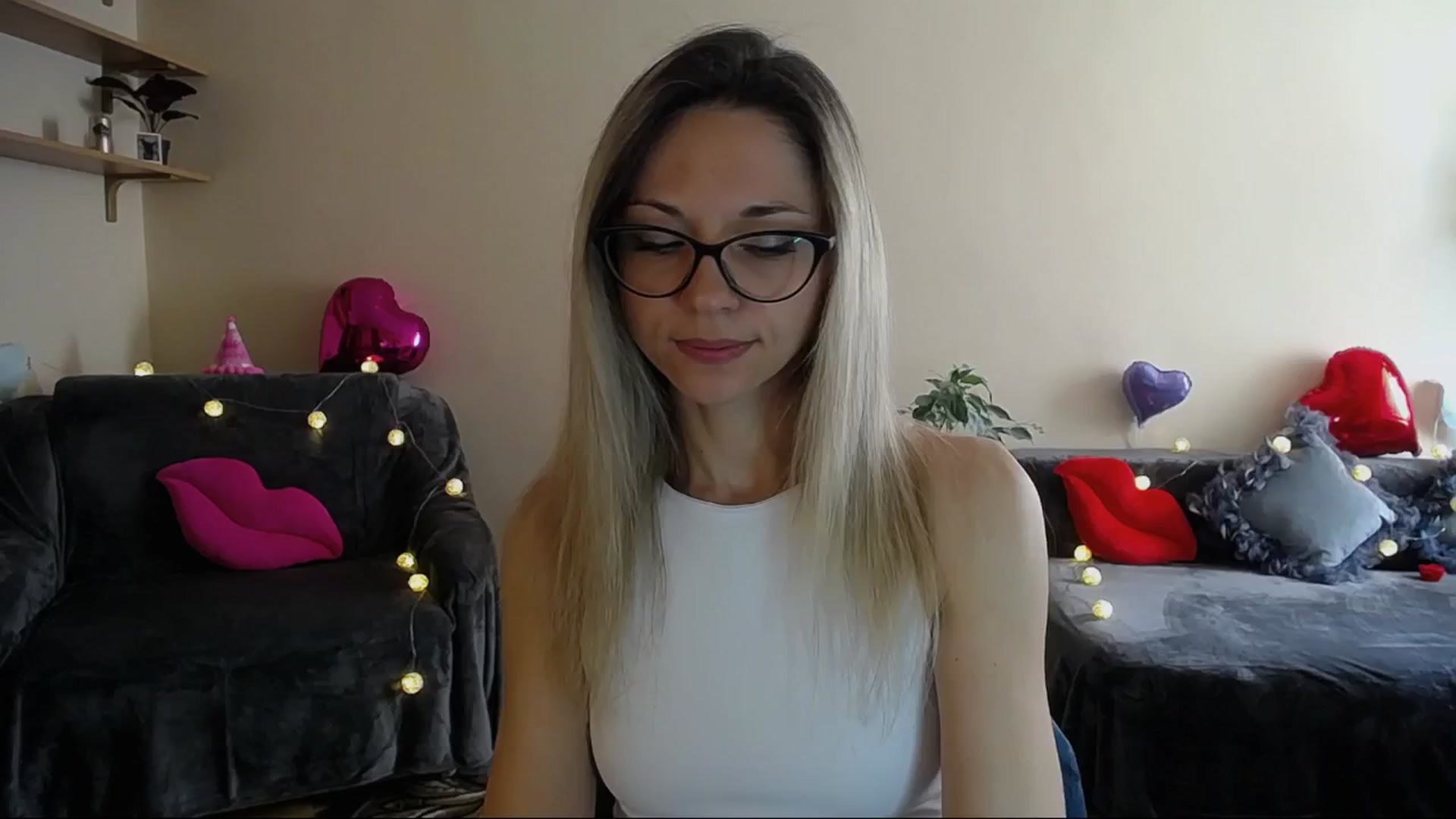 Gallery image thumbnail from Sunshine_alis's myfreecams stream on, 04/24/2025, 14:45 image 5 of 20