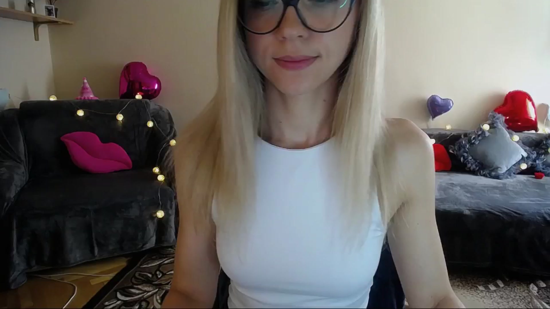 Gallery image thumbnail from Sunshine_alis's myfreecams stream on, 04/24/2025, 14:45 image 9 of 20