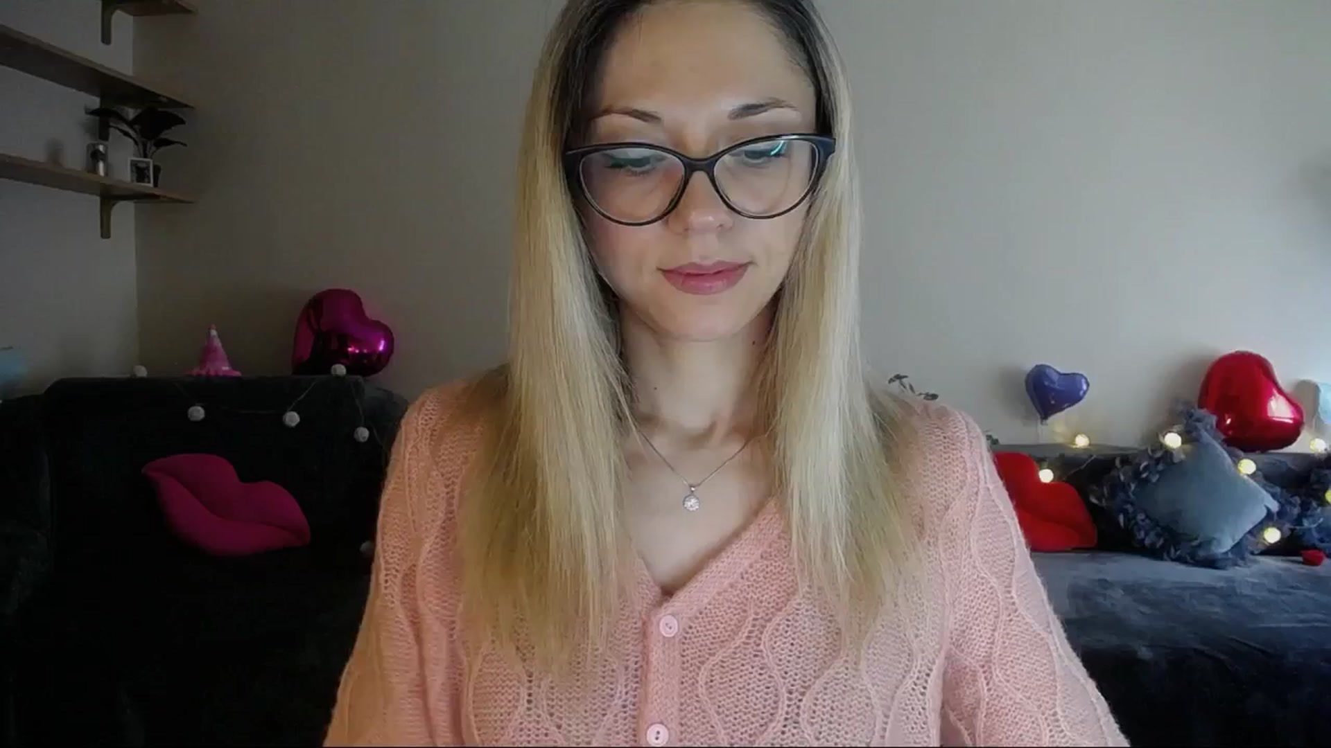 Gallery image thumbnail from Sunshine_alis's myfreecams stream on, 04/25/2025, 14:53 image 3 of 20