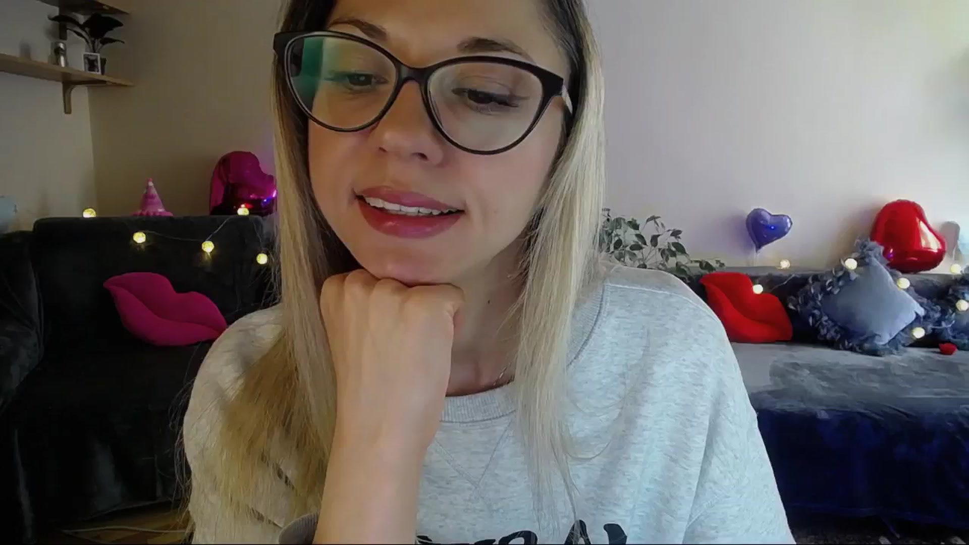 Gallery image thumbnail from Sunshine_alis's myfreecams stream on, 04/26/2025, 14:11 image 2 of 20