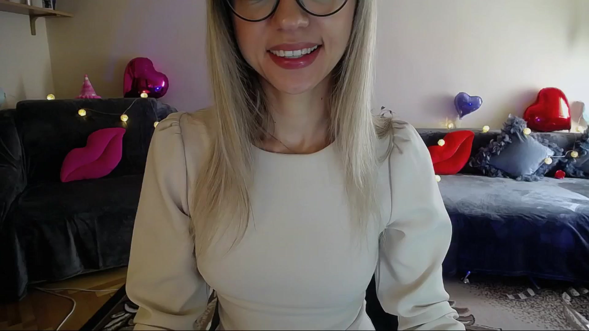Gallery image thumbnail from Sunshine_alis's myfreecams stream on, 04/29/2025, 14:38 image 9 of 20