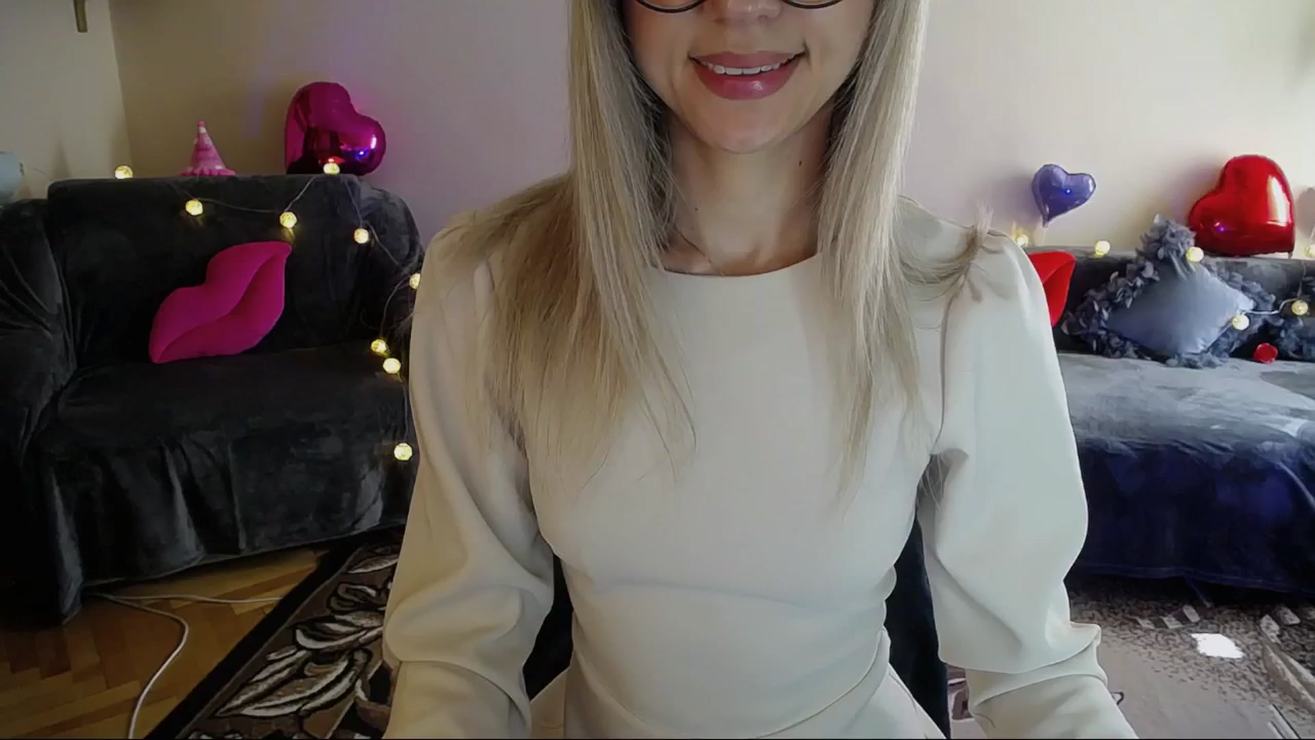 Gallery image thumbnail from Sunshine_alis's myfreecams stream on, 04/29/2025, 14:38 image 16 of 20