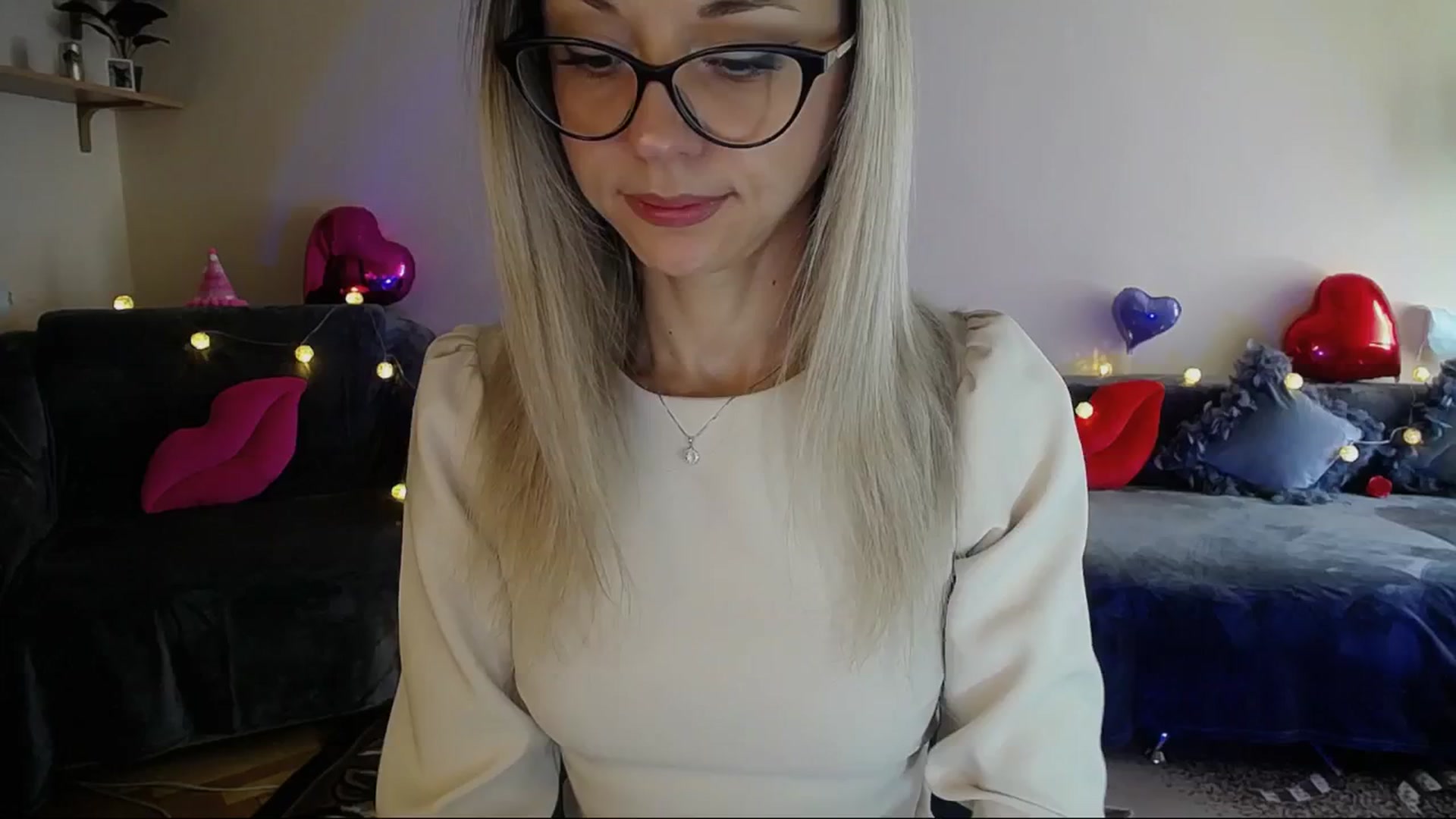 Gallery image thumbnail from Sunshine_alis's myfreecams stream on, 04/29/2025, 14:38 image 2 of 20