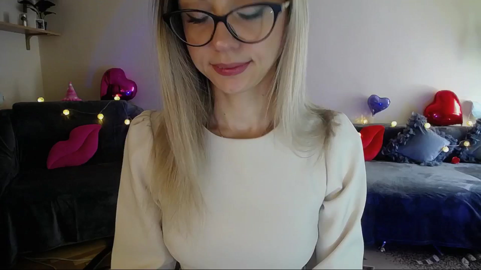 Gallery image thumbnail from Sunshine_alis's myfreecams stream on, 04/29/2025, 14:38 image 3 of 20