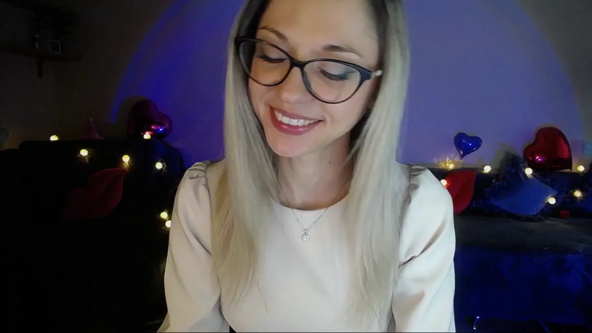 Gallery image thumbnail from Sunshine_alis's myfreecams stream on, 04/29/2025, 17:13 image 5 of 20