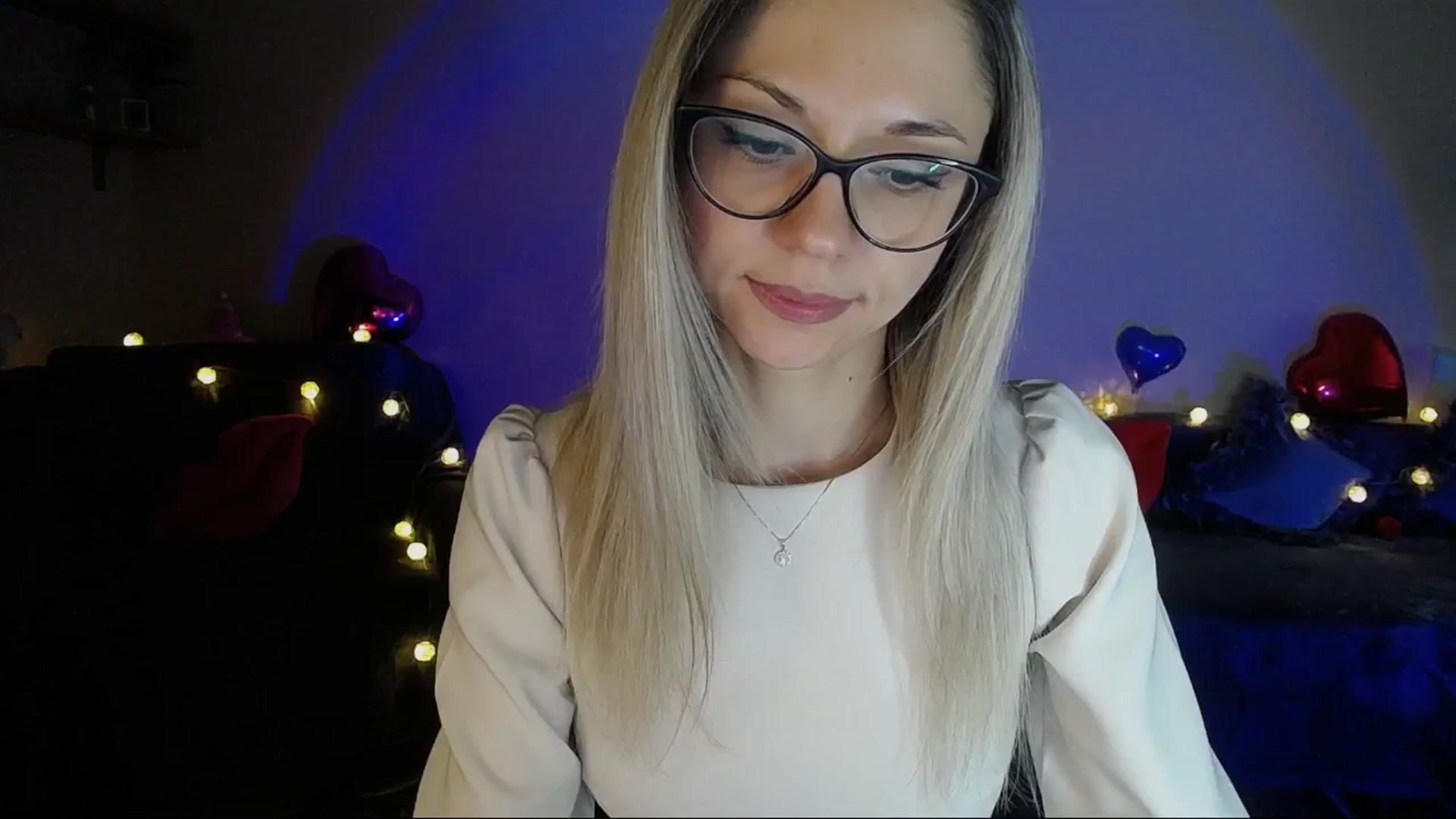 Gallery image thumbnail from Sunshine_alis's myfreecams stream on, 04/29/2025, 17:13 image 9 of 20