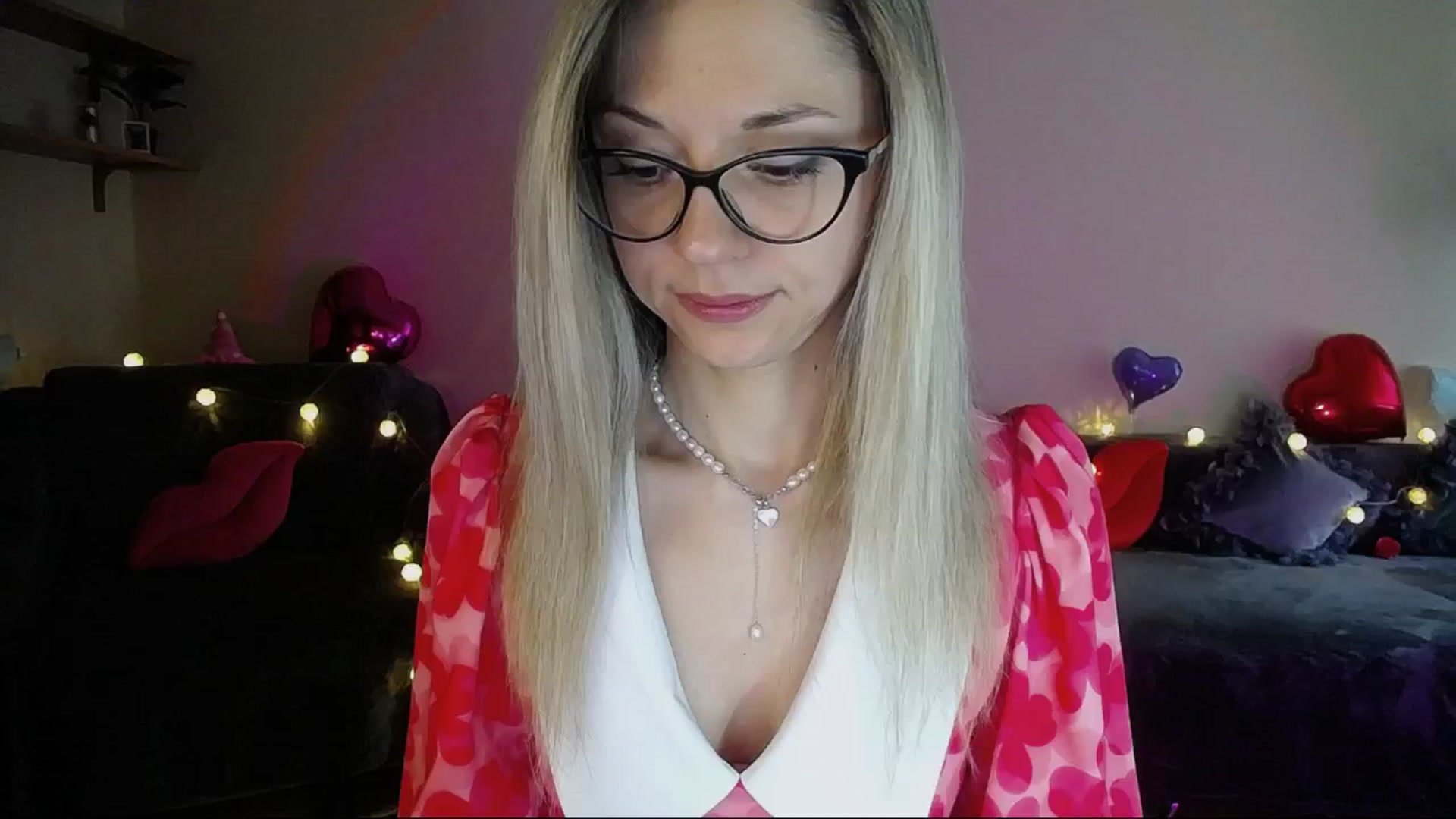 Gallery image thumbnail from Sunshine_alis's myfreecams stream on, 04/30/2025, 16:08 image 11 of 20