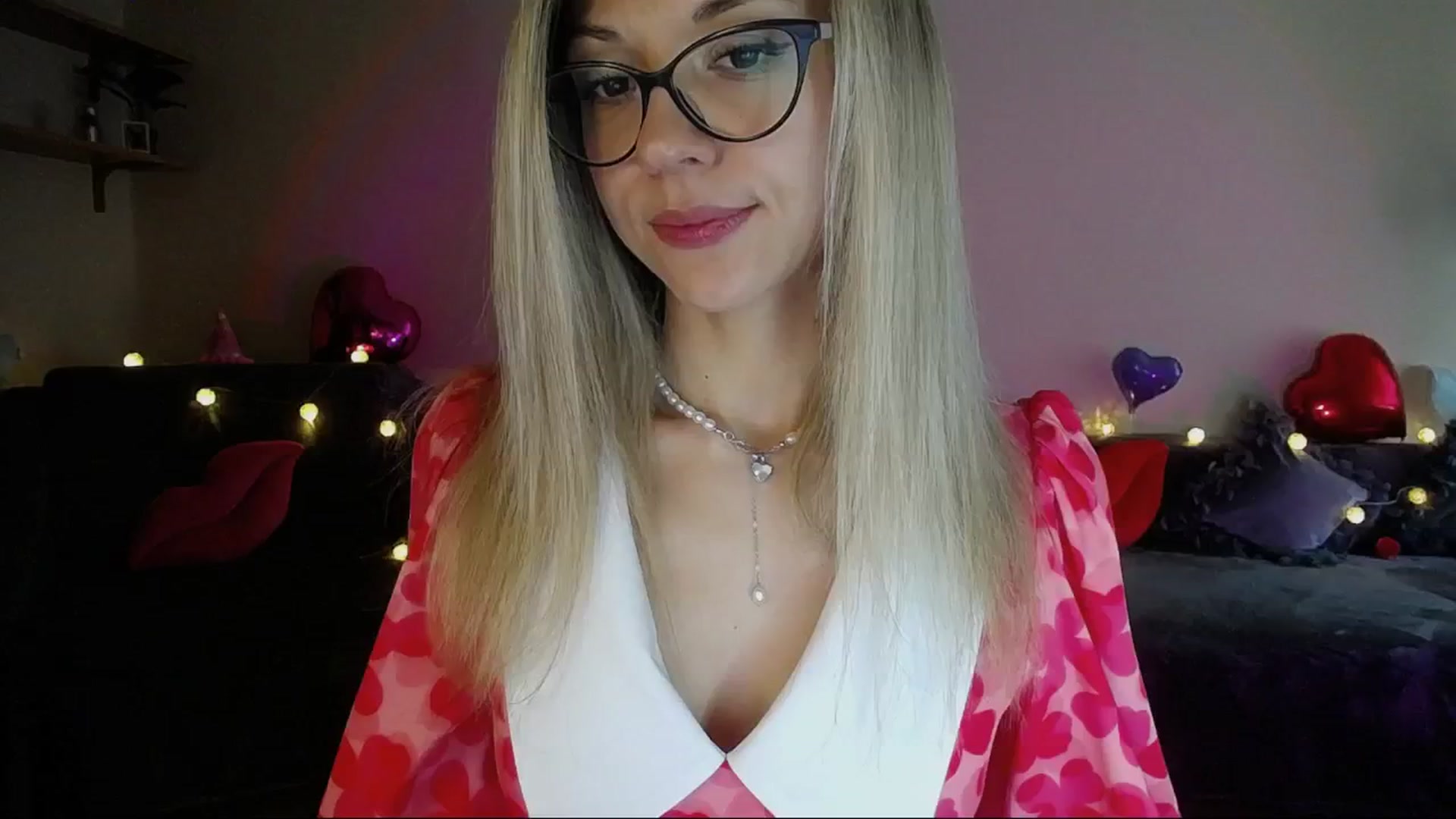 Gallery image thumbnail from Sunshine_alis's myfreecams stream on, 04/30/2025, 16:08 image 19 of 20