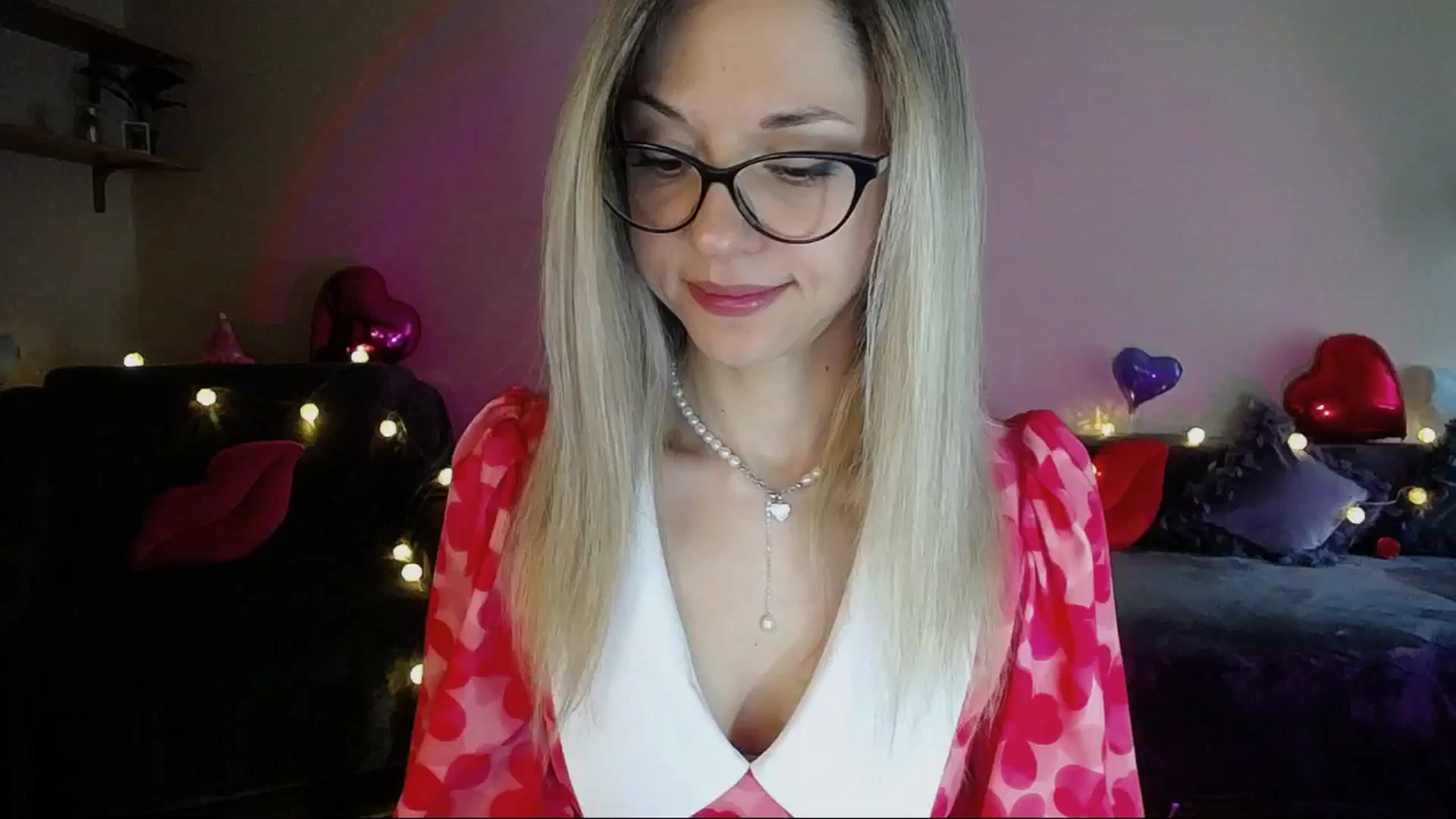Gallery image thumbnail from Sunshine_alis's myfreecams stream on, 04/30/2025, 16:08 image 8 of 20