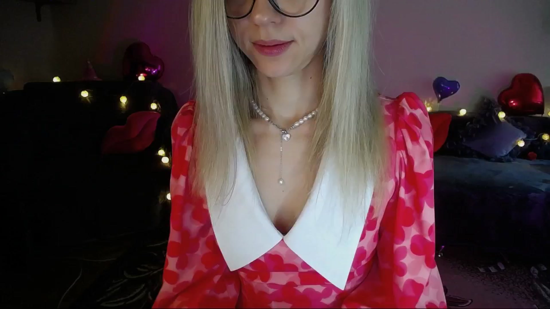 Gallery image thumbnail from Sunshine_alis's myfreecams stream on, 04/30/2025, 16:36 image 16 of 20