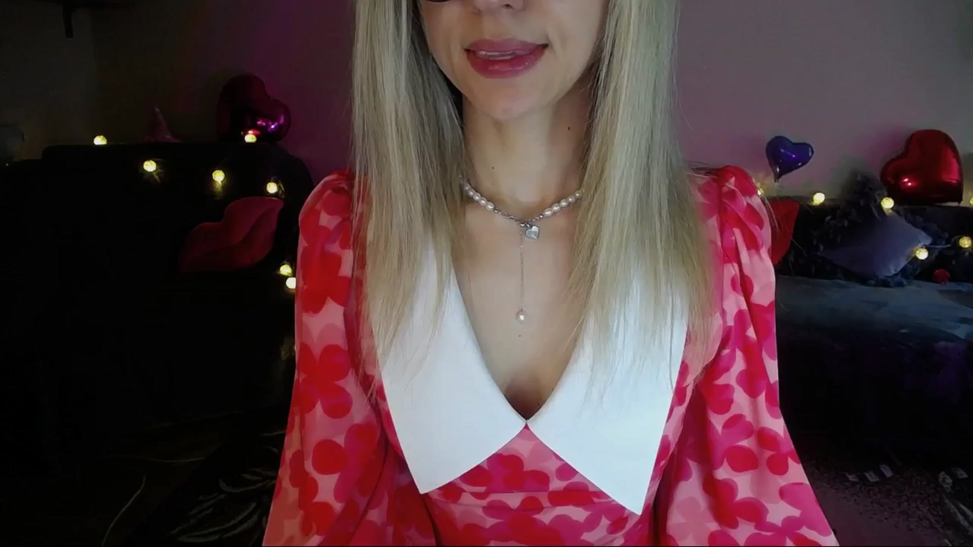 Gallery image thumbnail from Sunshine_alis's myfreecams stream on, 04/30/2025, 16:36 image 2 of 20
