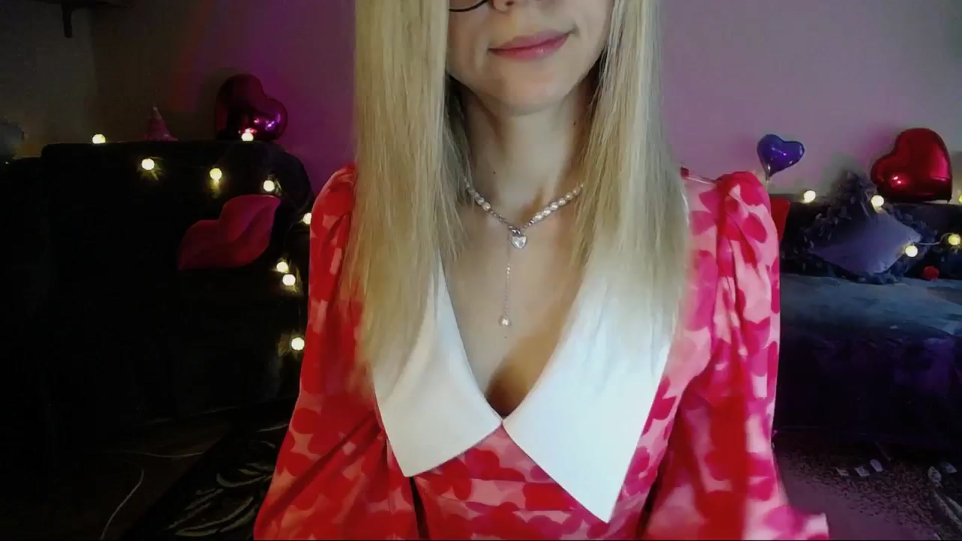 Gallery image thumbnail from Sunshine_alis's myfreecams stream on, 04/30/2025, 16:36 image 13 of 20
