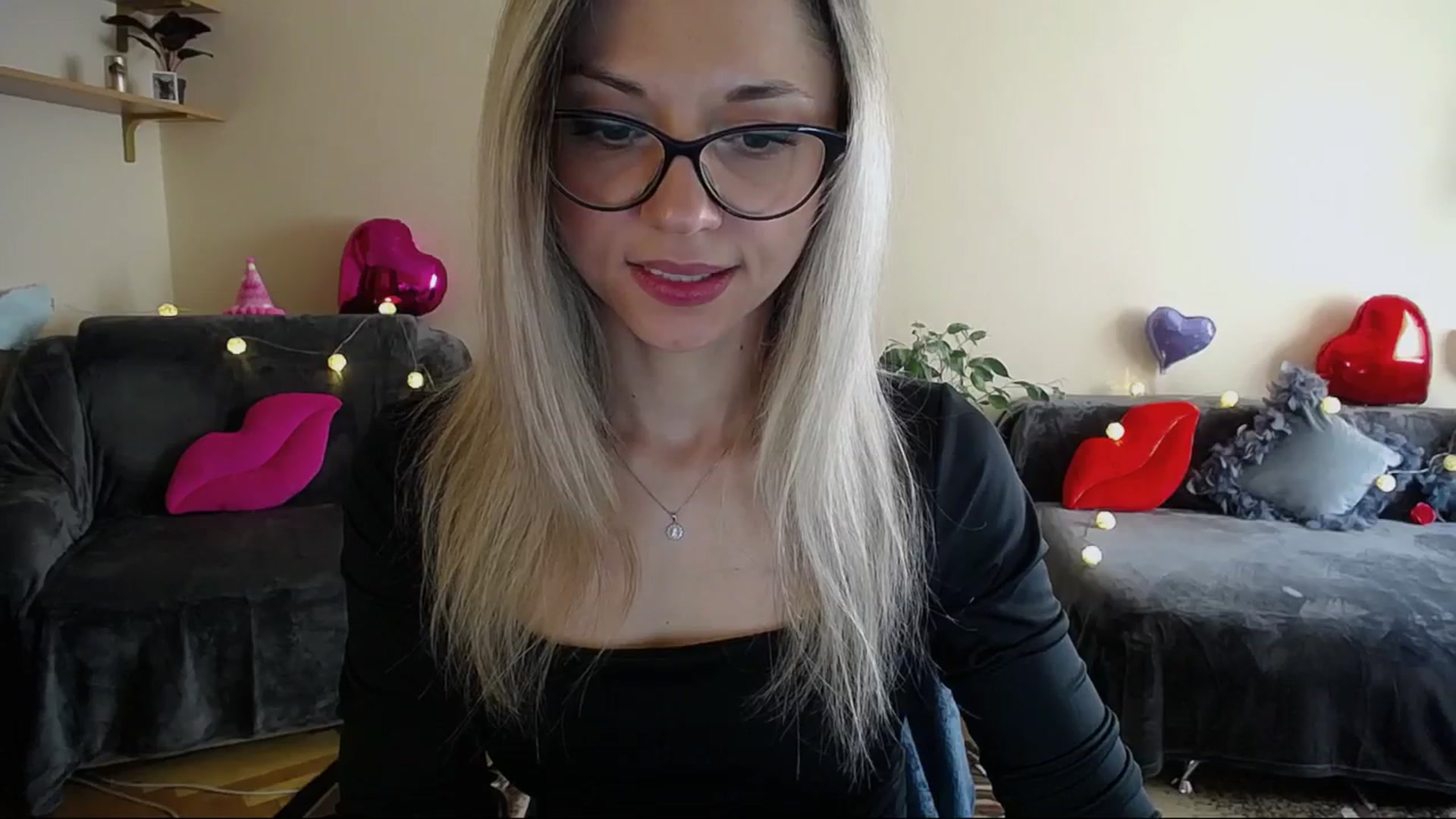 Gallery image thumbnail from Sunshine_alis's myfreecams stream on, 05/01/2025, 16:28 image 3 of 20