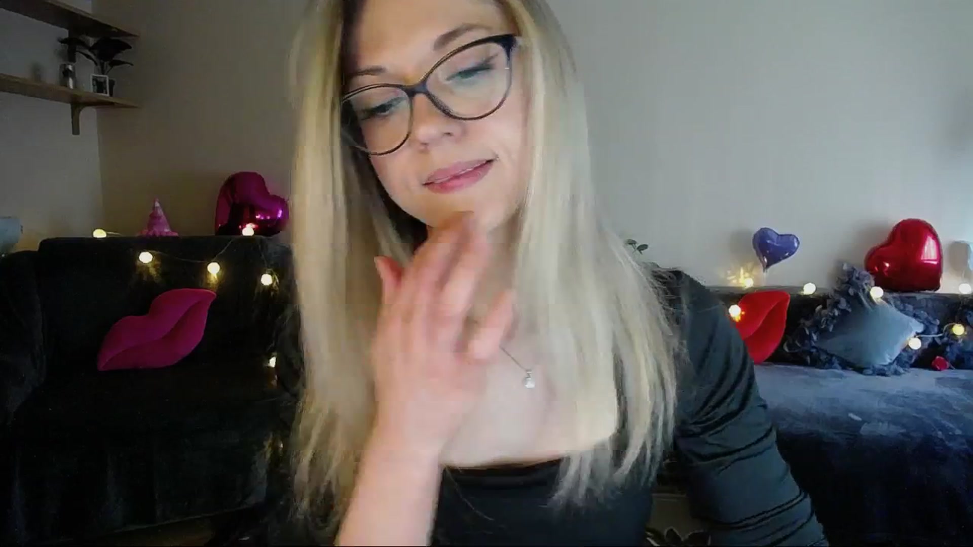 Gallery image thumbnail from Sunshine_alis's myfreecams stream on, 05/01/2025, 16:28 image 16 of 20