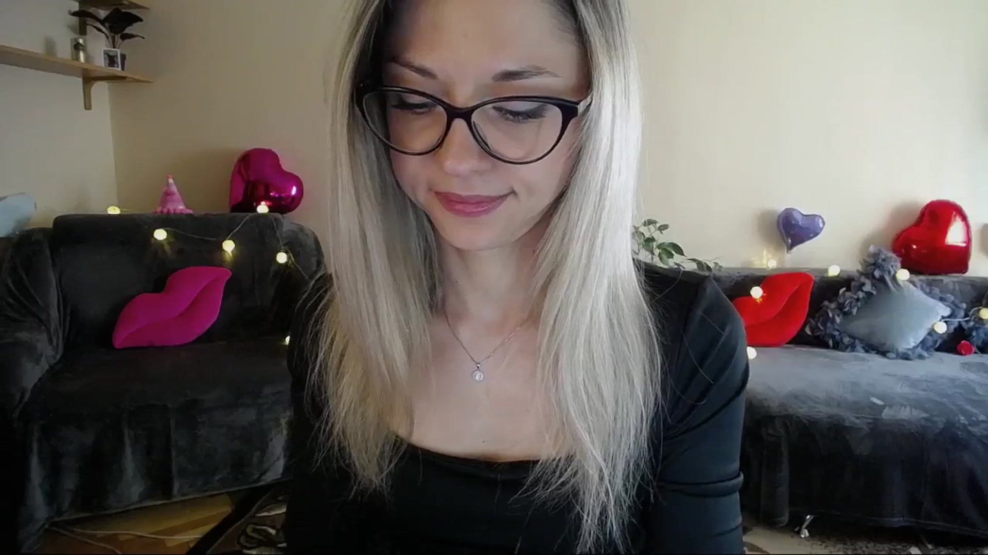 Gallery image thumbnail from Sunshine_alis's myfreecams stream on, 05/01/2025, 16:28 image 5 of 20