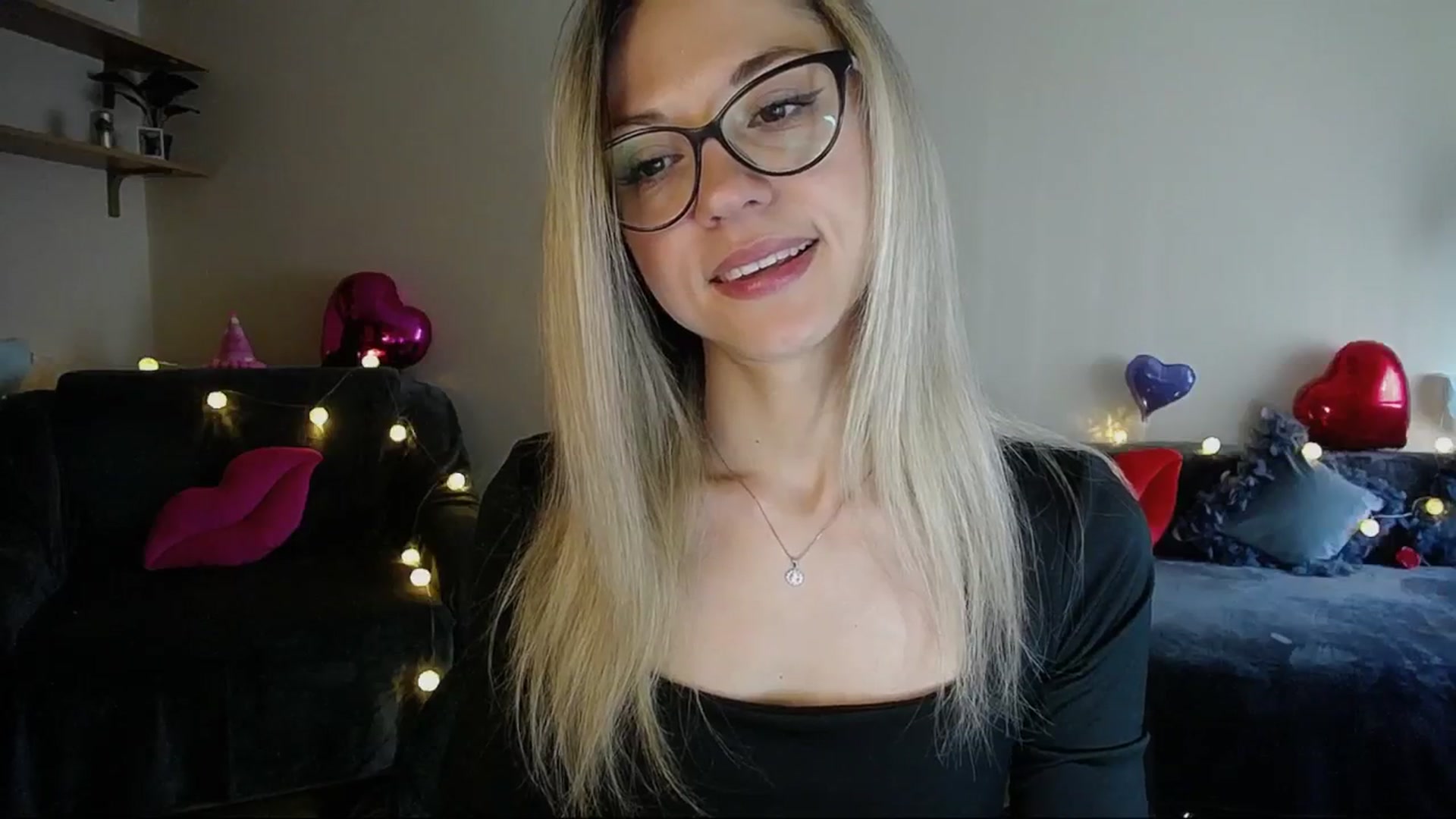 Gallery image thumbnail from Sunshine_alis's myfreecams stream on, 05/01/2025, 16:28 image 13 of 20