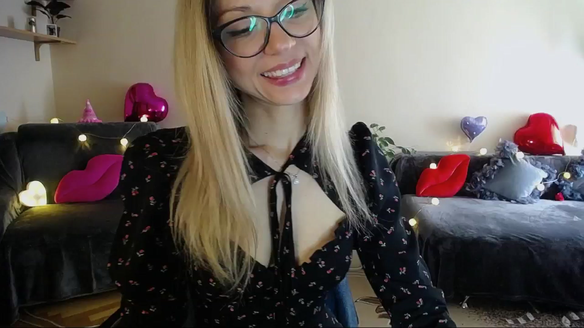 Gallery image thumbnail from Sunshine_alis's myfreecams stream on, 05/02/2025, 12:49 image 19 of 20