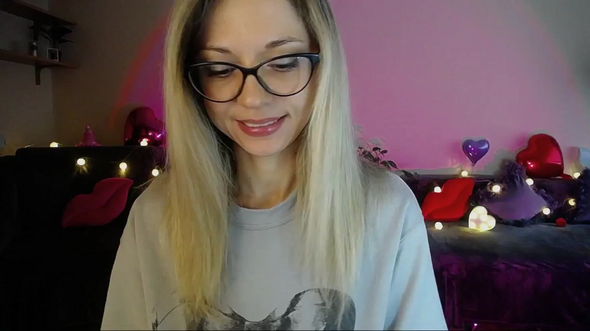 Gallery image thumbnail from Sunshine_alis's myfreecams stream on, 05/05/2025, 14:43 image 11 of 20