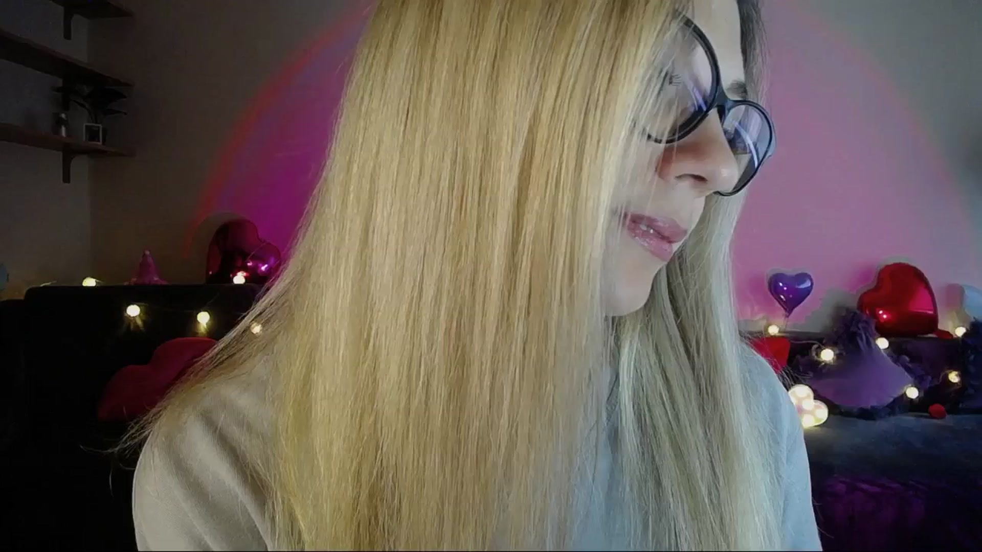Gallery image thumbnail from Sunshine_alis's myfreecams stream on, 05/05/2025, 14:43 image 13 of 20