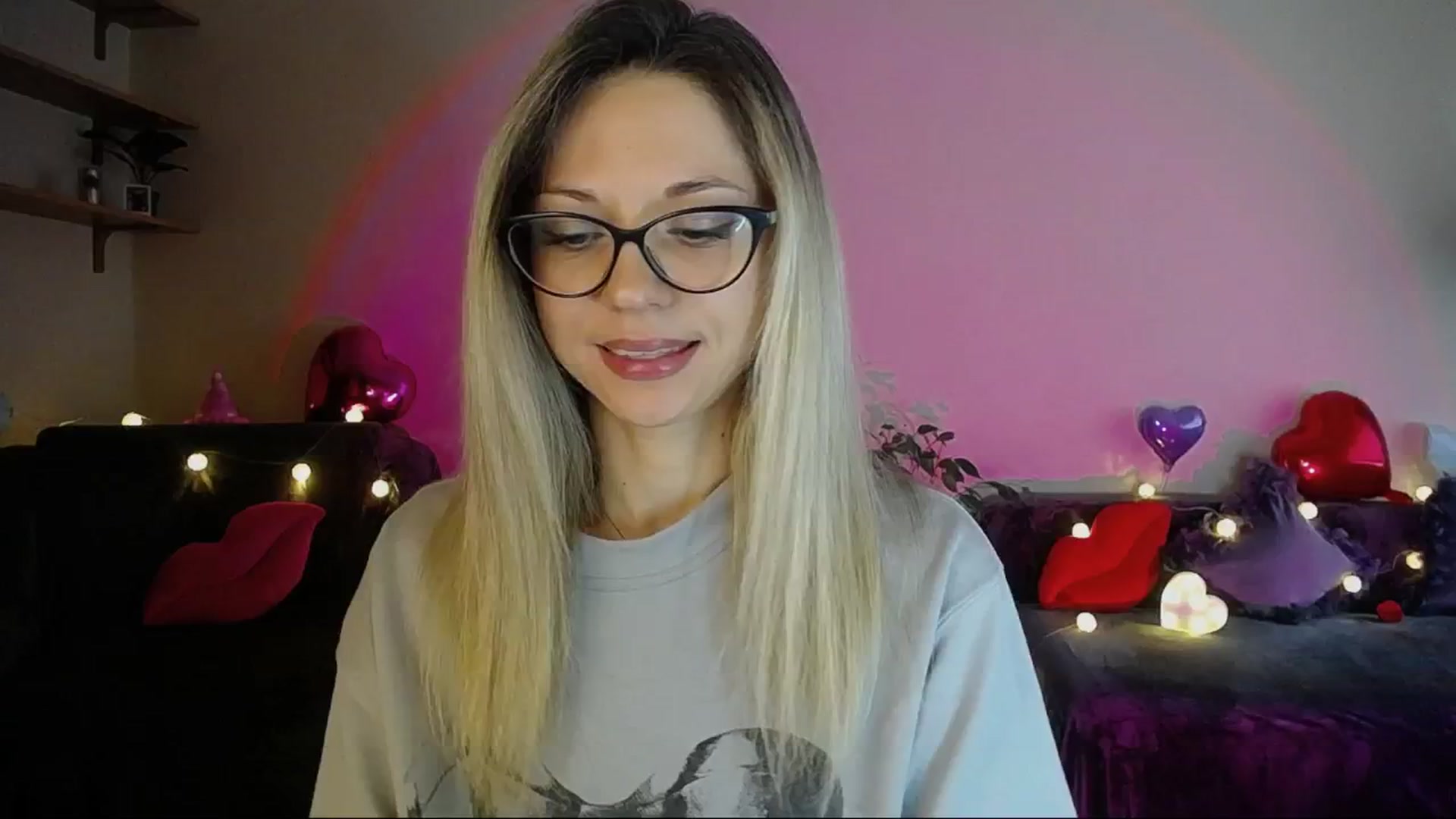 Gallery image thumbnail from Sunshine_alis's myfreecams stream on, 05/05/2025, 14:43 image 19 of 20