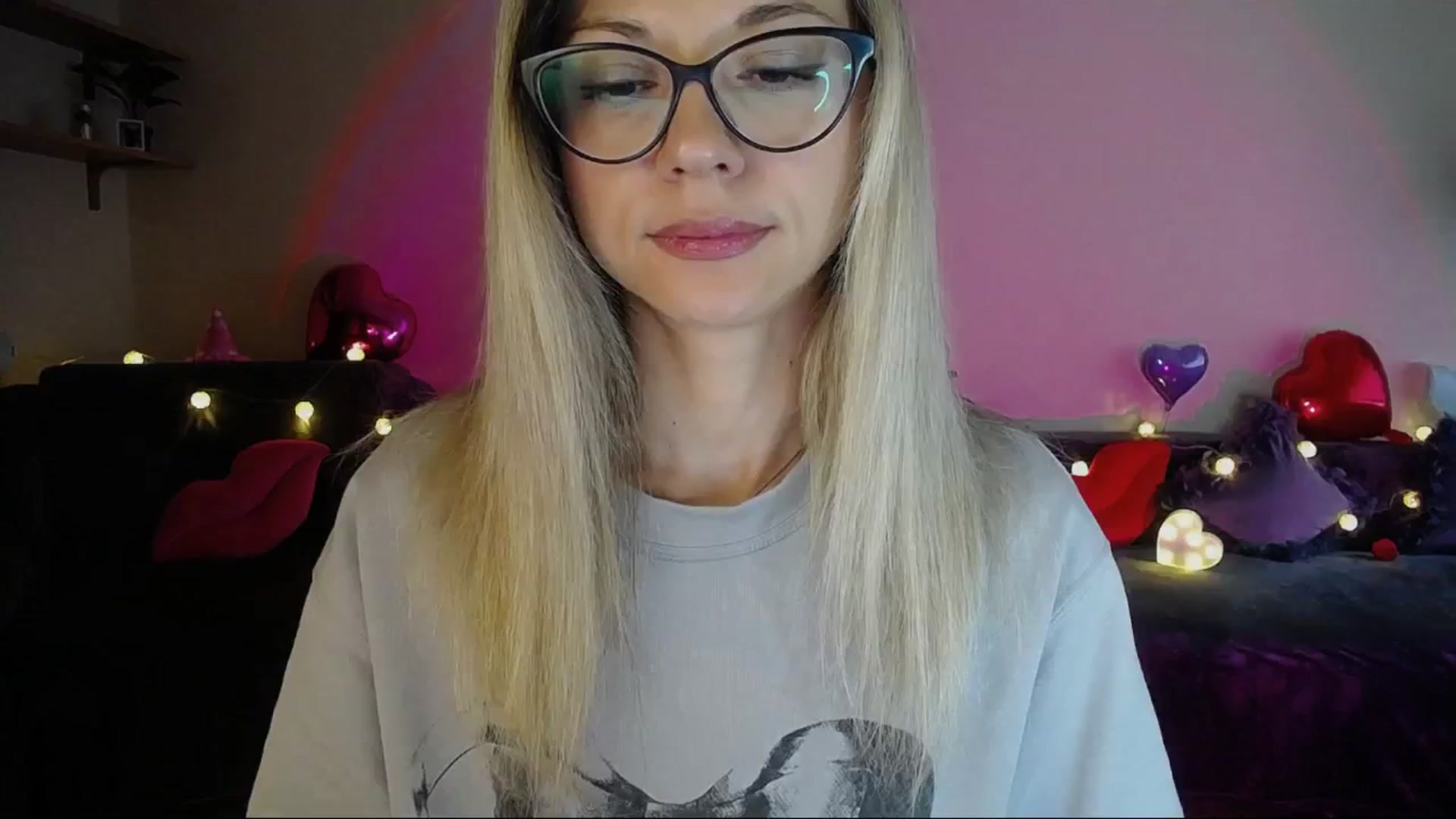 Gallery image thumbnail from Sunshine_alis's myfreecams stream on, 05/05/2025, 14:43 image 5 of 20