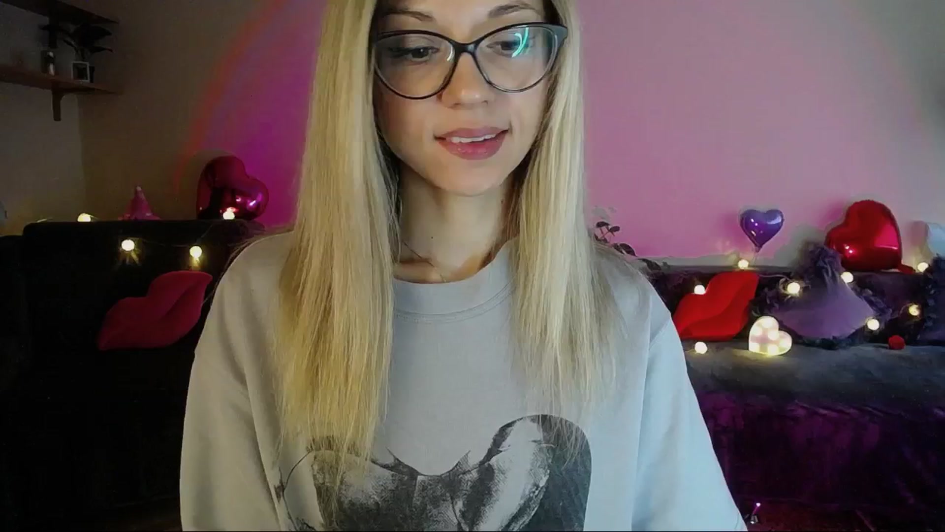 Gallery image thumbnail from Sunshine_alis's myfreecams stream on, 05/05/2025, 16:38 image 1 of 20